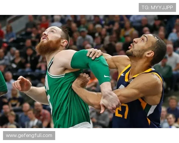 全能先生怀特怒砍27分7板6助7帽盖帽创生涯新高引领攻防统治赛场今夜